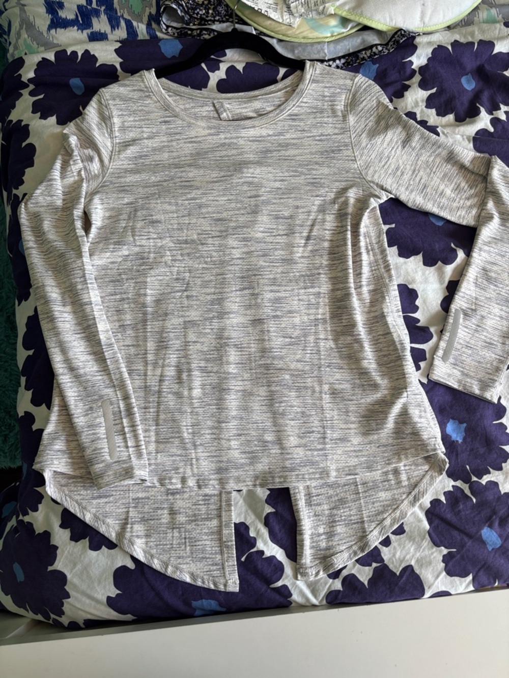 ZYIA Heathered Light Gray Long-Sleeve Performance Top NWOT
